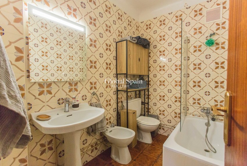 Wederverkoop - HUIS -
TORREVIEJA - Costa Blanca