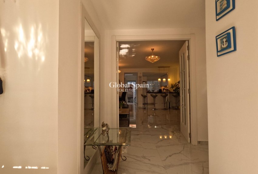 Wederverkoop - HUIS -
TORREVIEJA - El Acequión - Los Náufragos