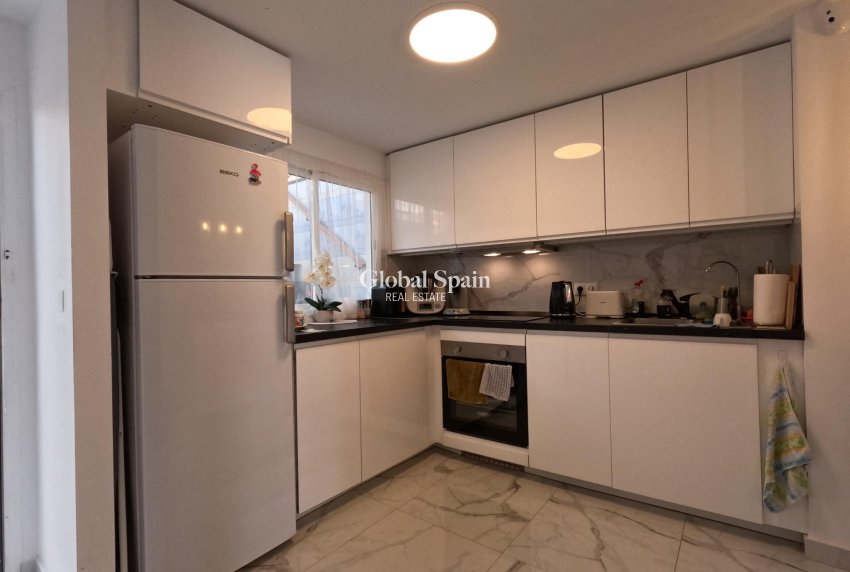 Wederverkoop - HUIS -
TORREVIEJA - El Acequión - Los Náufragos