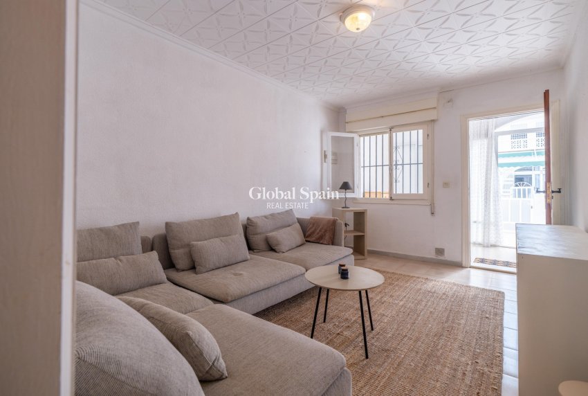 Wederverkoop - HUIS -
TORREVIEJA - El Chaparal