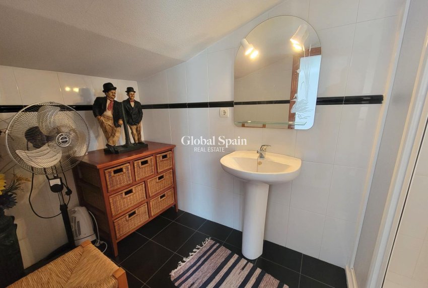 Wederverkoop - HUIS -
TORREVIEJA - El Chaparral