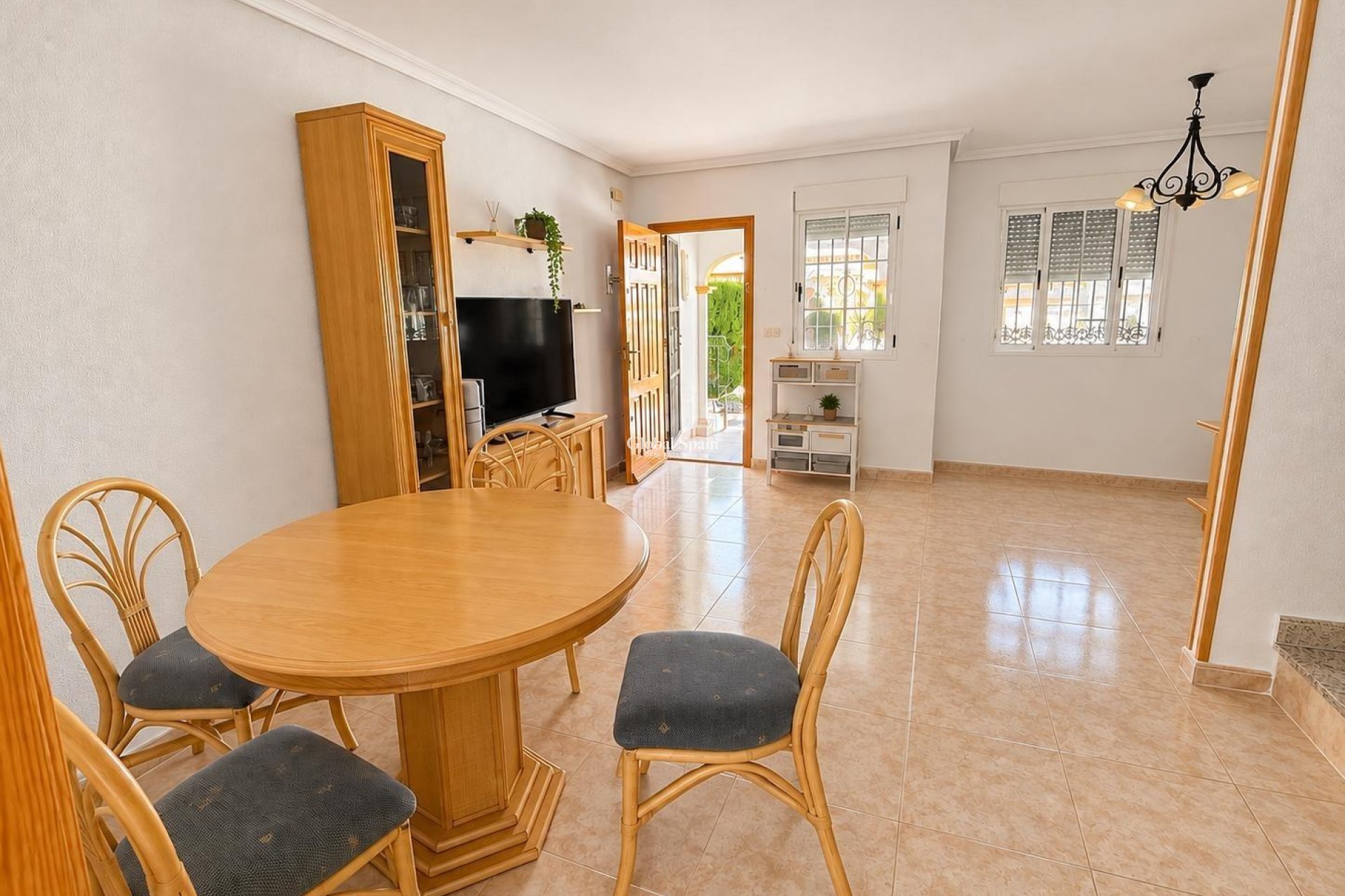 Wederverkoop - HUIS -
TORREVIEJA - El limonar