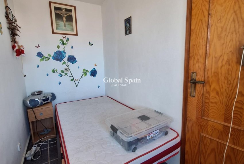 Wederverkoop - HUIS -
TORREVIEJA - Habaneras