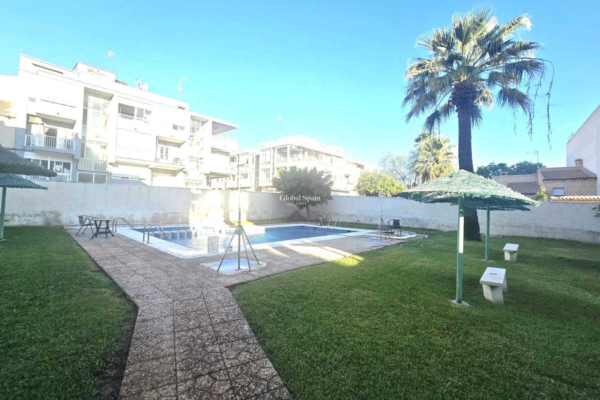 Wederverkoop - HUIS -
TORREVIEJA - Habaneras