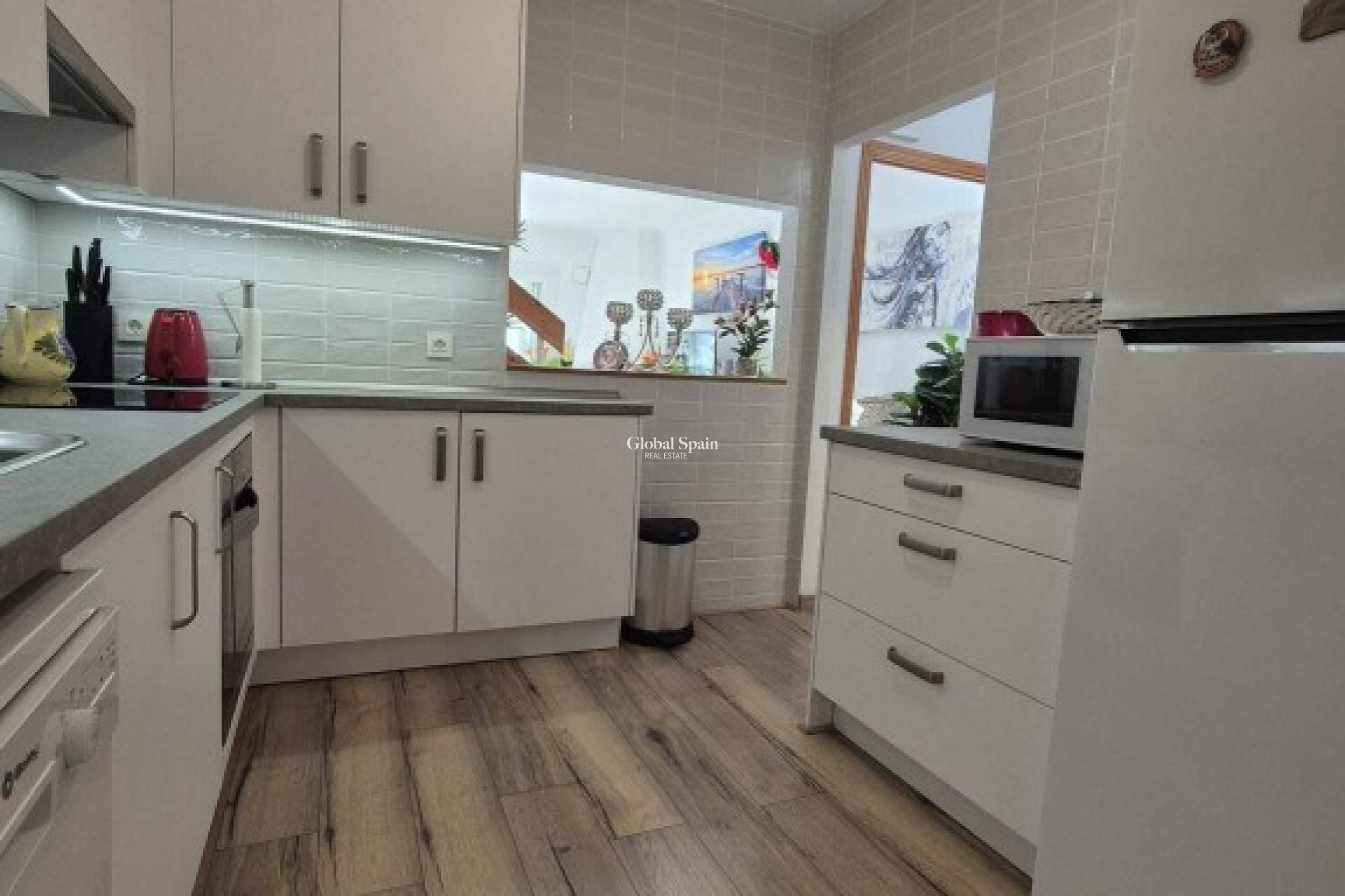 Wederverkoop - HUIS -
TORREVIEJA - Inland