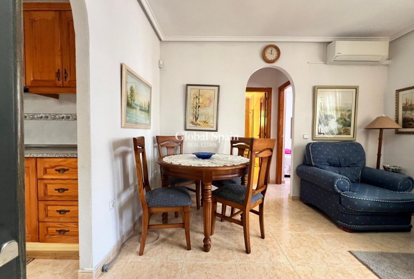 Wederverkoop - HUIS -
TORREVIEJA - La Mata