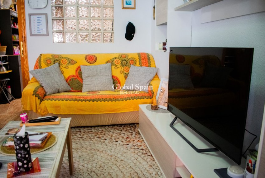 Wederverkoop - HUIS -
TORREVIEJA - La Siesta - El Salado - Torreta