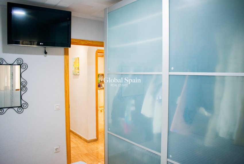 Wederverkoop - HUIS -
TORREVIEJA - La Siesta - El Salado - Torreta