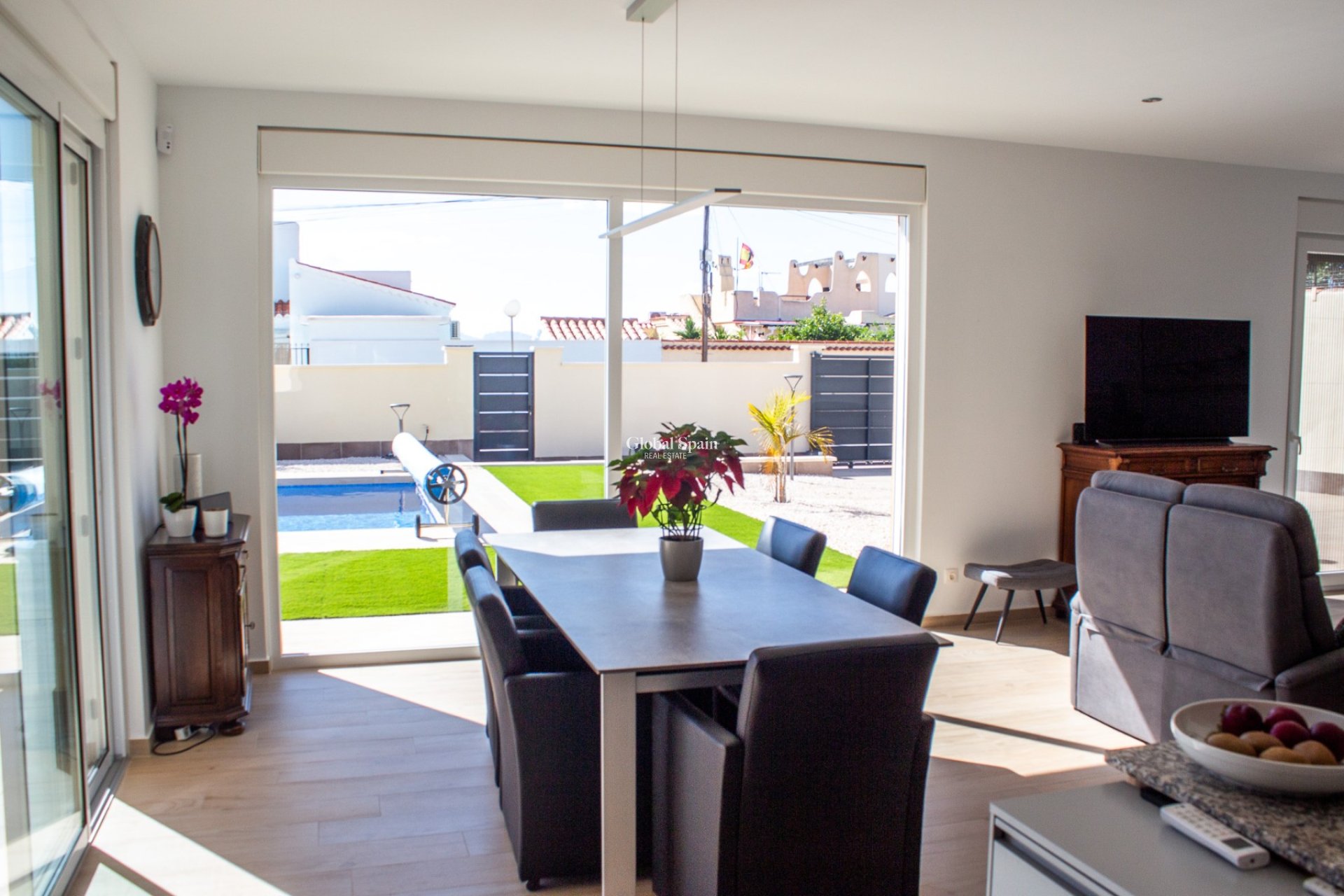 Wederverkoop - HUIS -
TORREVIEJA - La Siesta - El Salado - Torreta