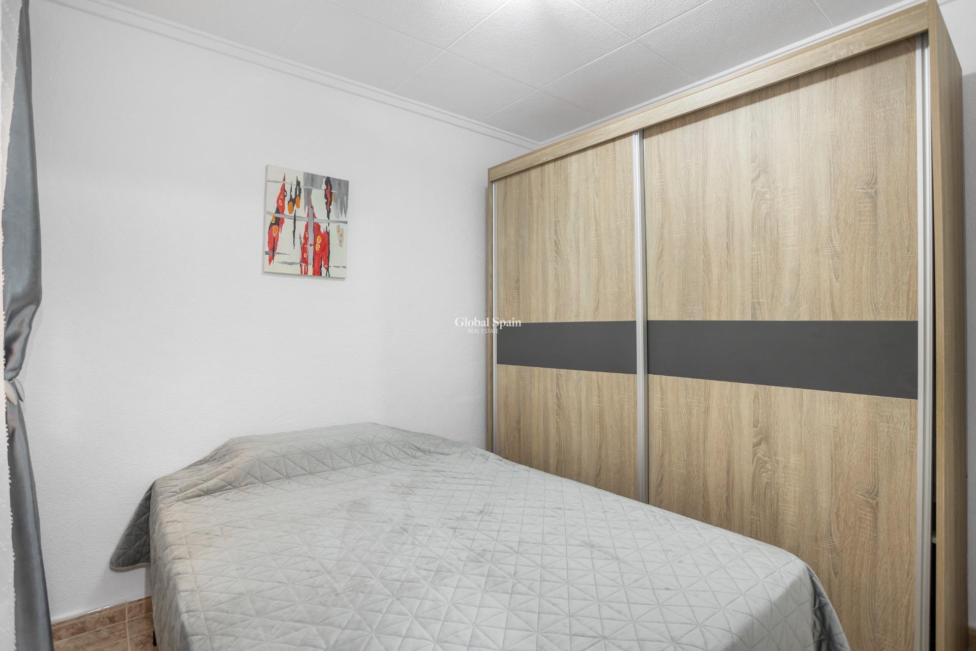 Wederverkoop - Huis -
TORREVIEJA - La Siesta - El Salado - Torreta