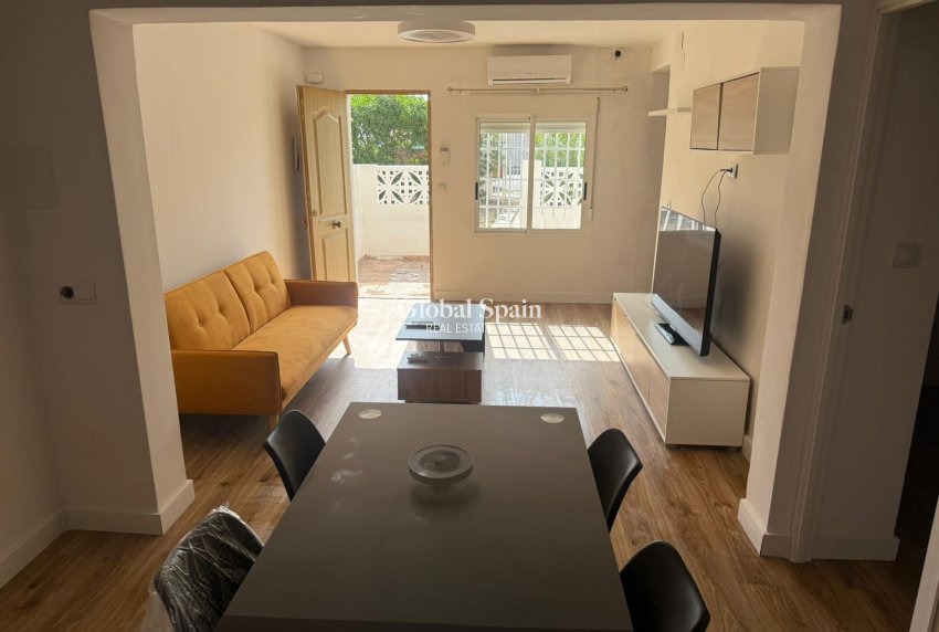 Wederverkoop - HUIS -
TORREVIEJA - La Siesta - El Salado - Torreta