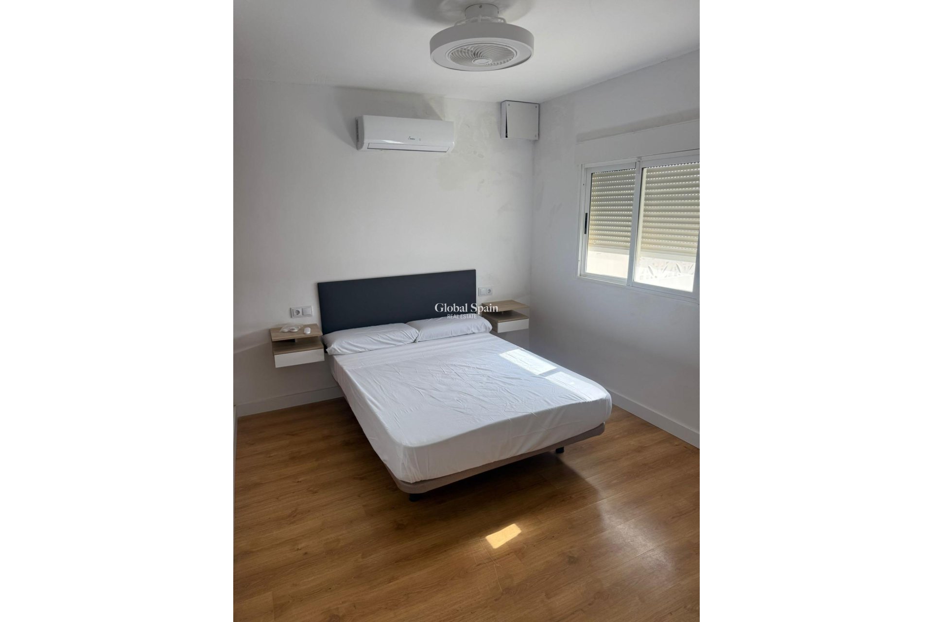 Wederverkoop - HUIS -
TORREVIEJA - La Siesta - El Salado - Torreta