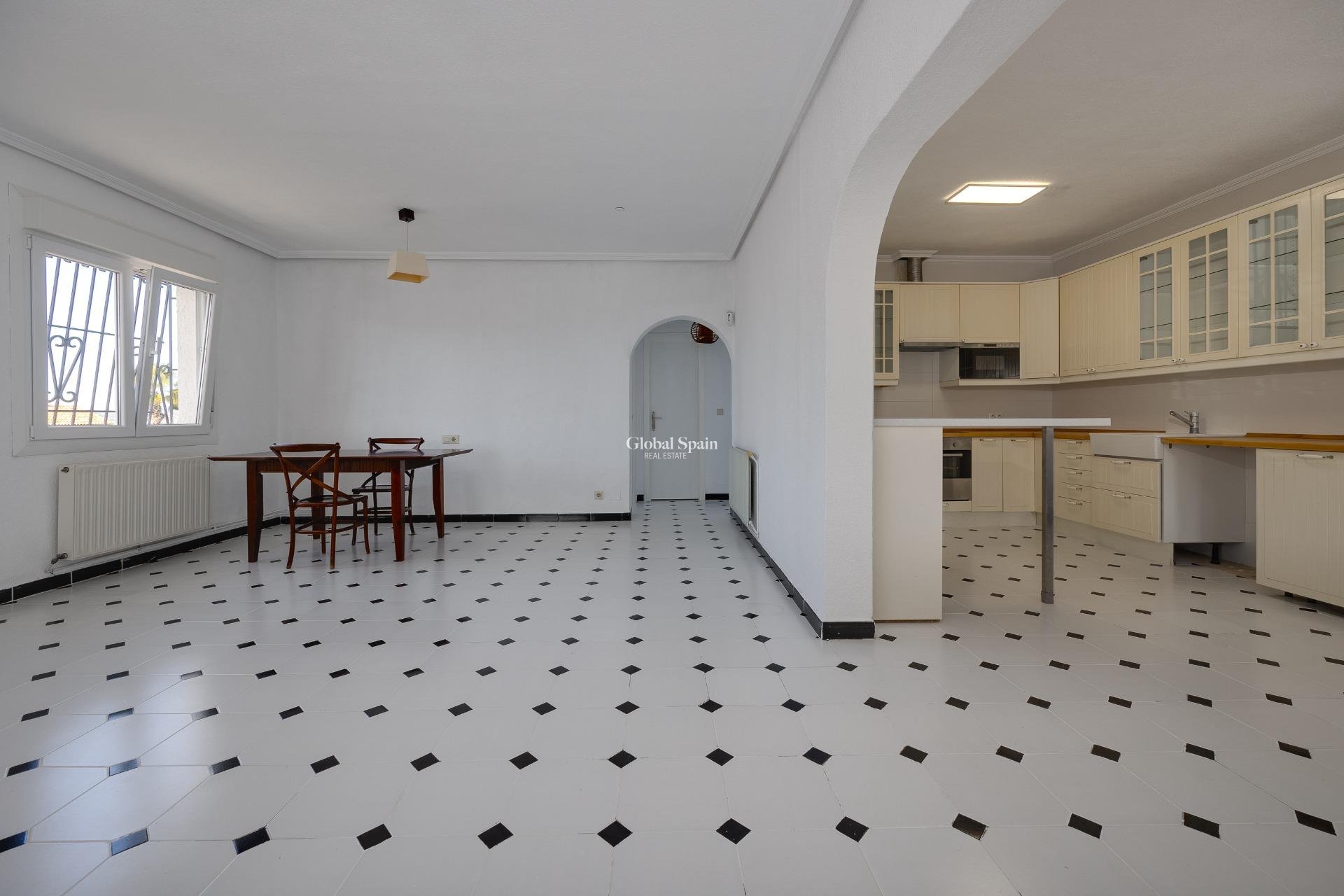 Wederverkoop - HUIS -
TORREVIEJA - La Siesta - El Salado - Torreta