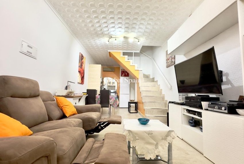 Wederverkoop - HUIS -
TORREVIEJA - La Siesta - El Salado - Torreta