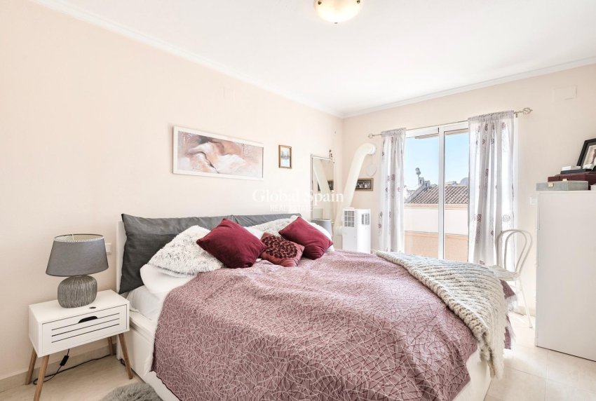 Wederverkoop - HUIS -
TORREVIEJA - La Siesta - El Salado - Torreta