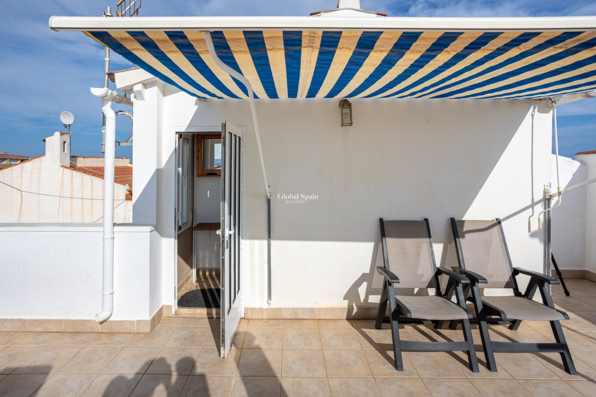 Wederverkoop - HUIS -
TORREVIEJA - La Siesta
