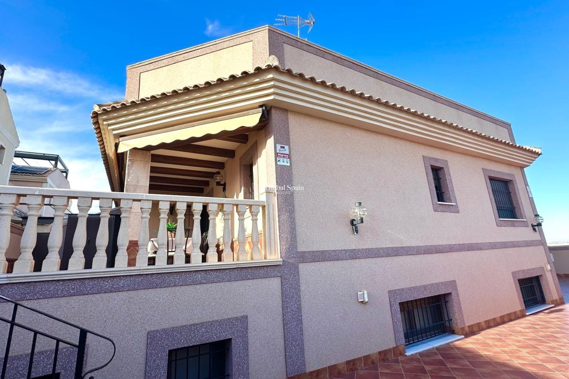 Wederverkoop - HUIS -
TORREVIEJA - La Siesta