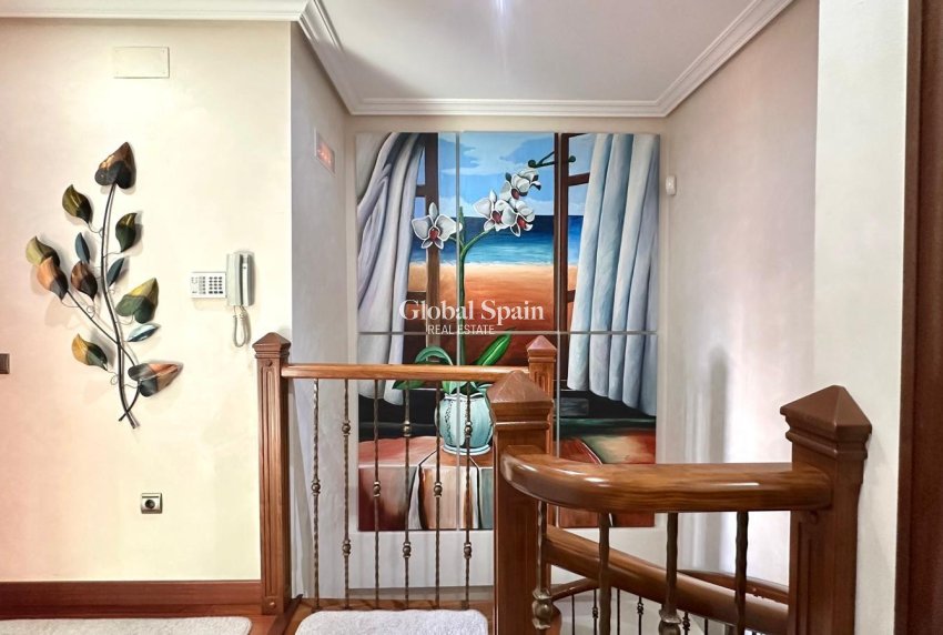 Wederverkoop - HUIS -
TORREVIEJA - La Siesta