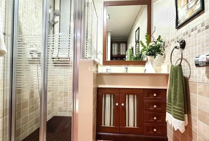 Wederverkoop - HUIS -
TORREVIEJA - La Siesta