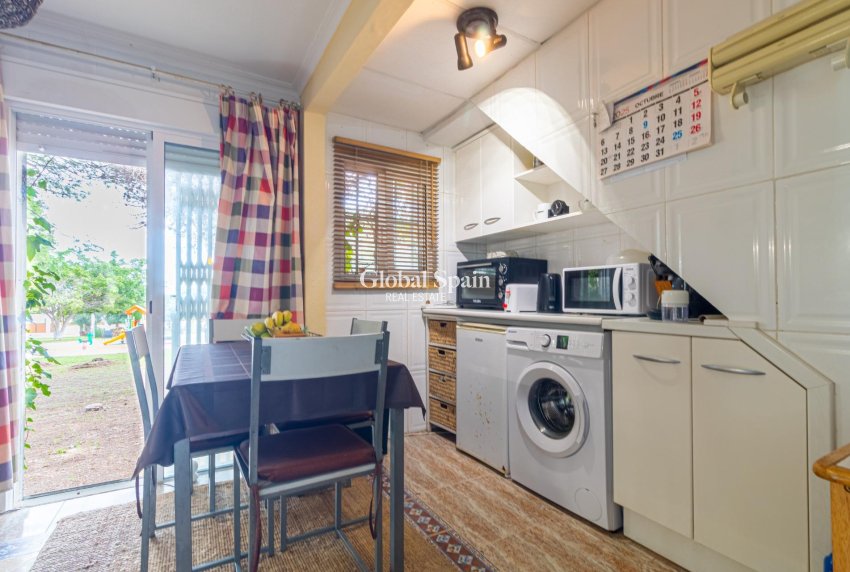 Wederverkoop - Huis -
TORREVIEJA - LOS BALCONES - LOS ALTOS