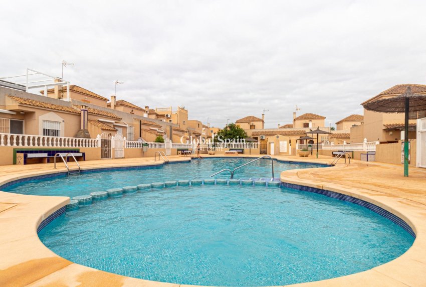 Wederverkoop - Huis -
TORREVIEJA - LOS BALCONES - LOS ALTOS