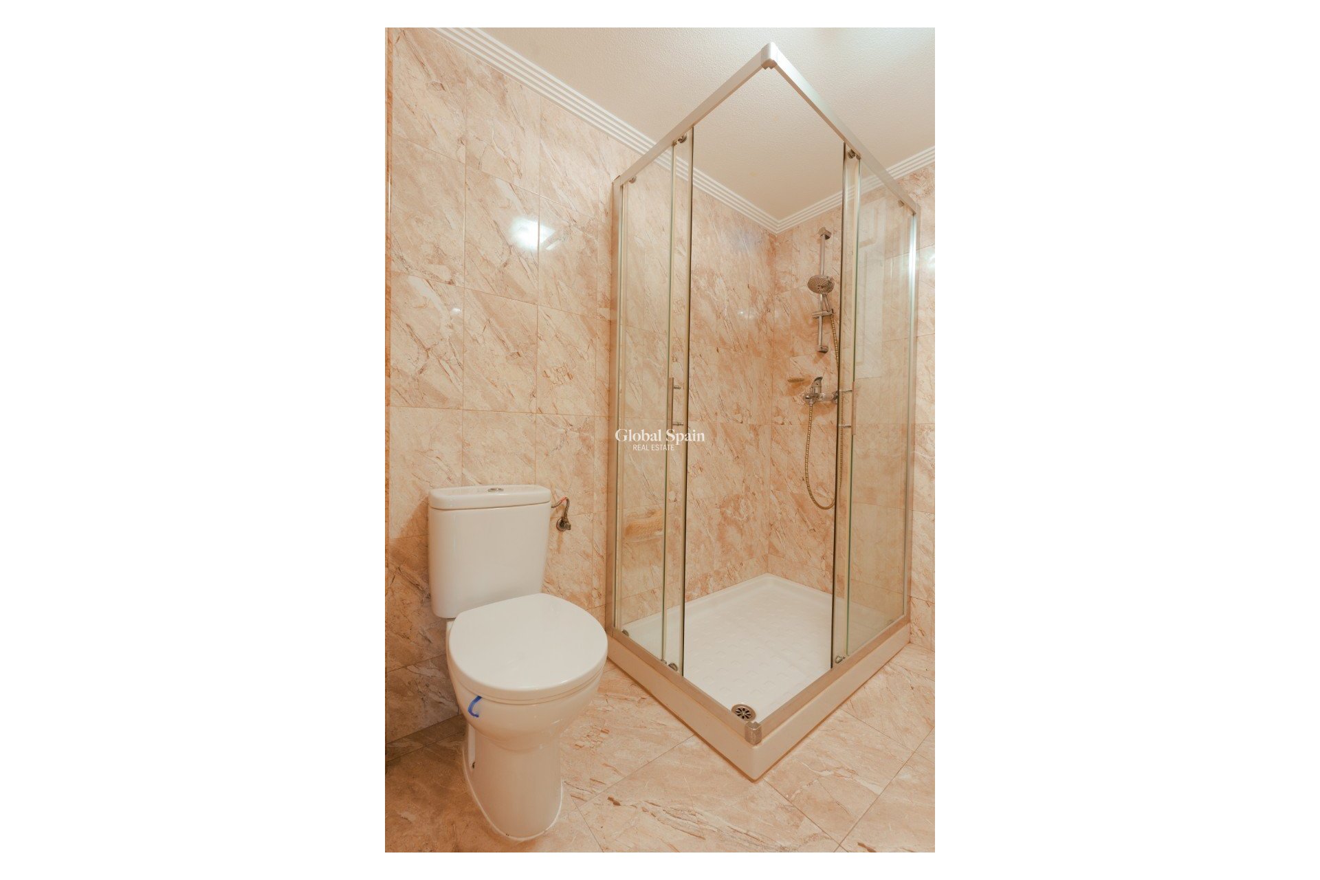 Wederverkoop - HUIS -
TORREVIEJA - LOS BALCONES - LOS ALTOS