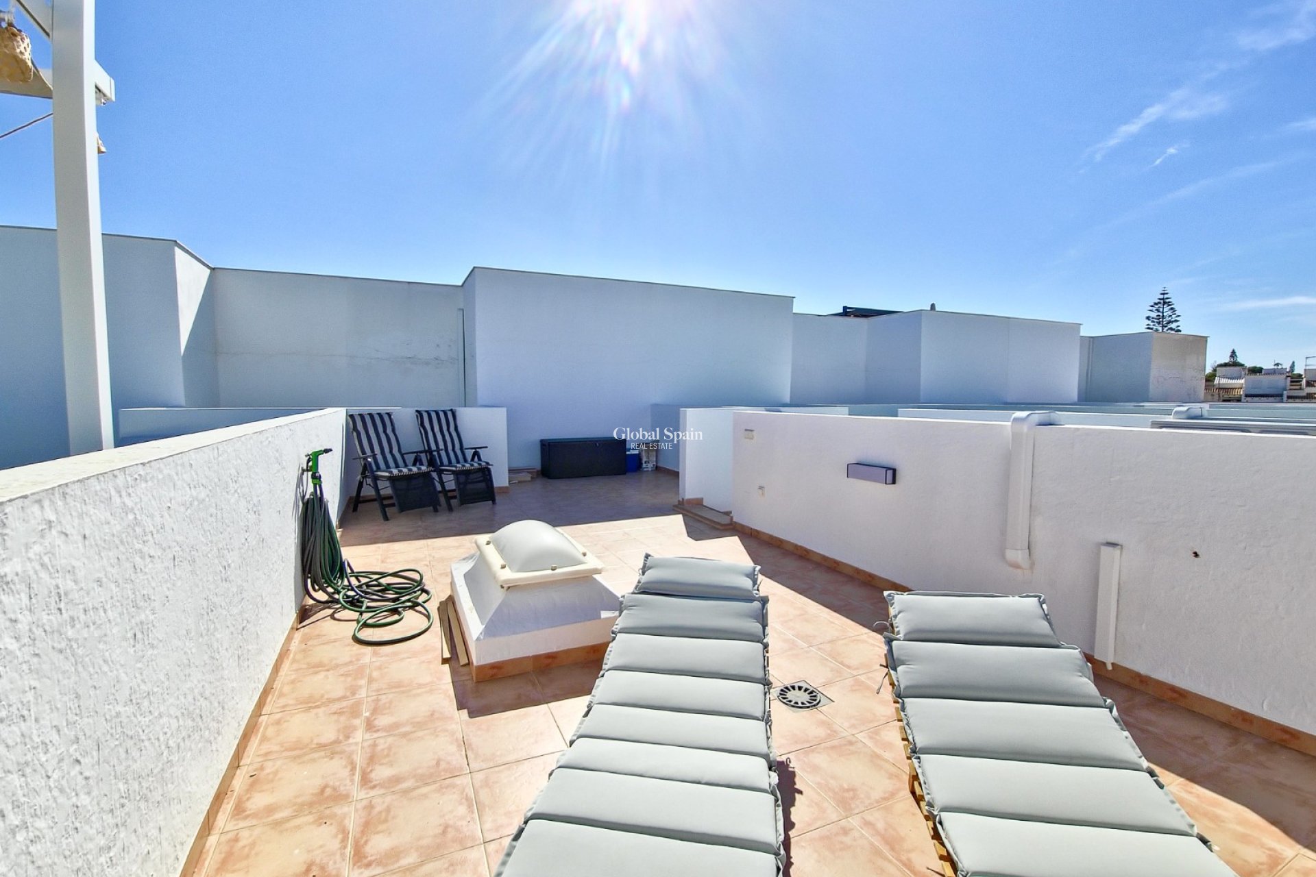 Wederverkoop - HUIS -
TORREVIEJA - LOS BALCONES - LOS ALTOS