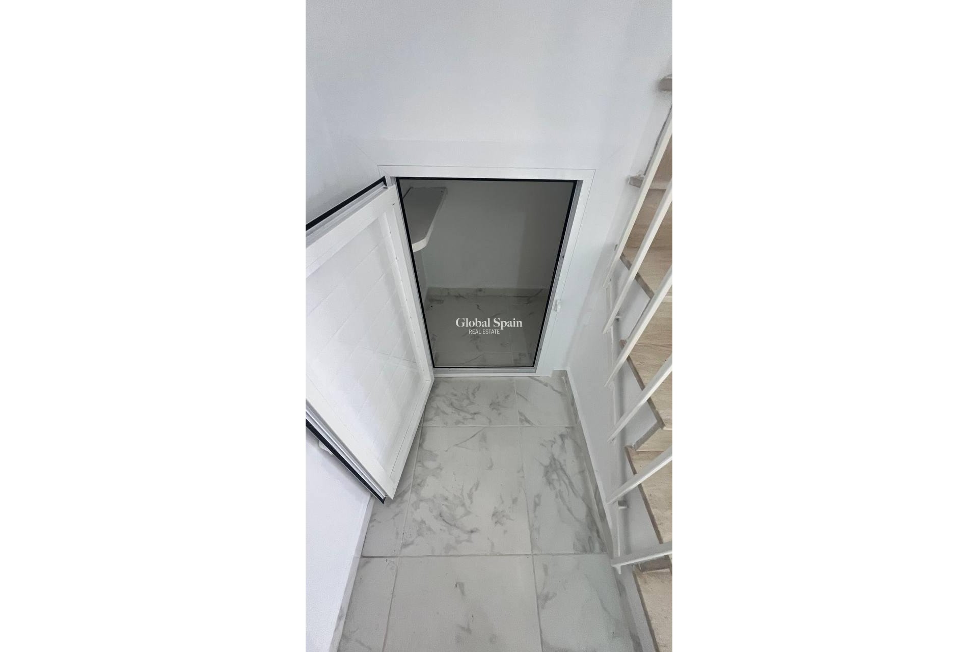 Wederverkoop - HUIS -
TORREVIEJA - LOS BALCONES - LOS ALTOS