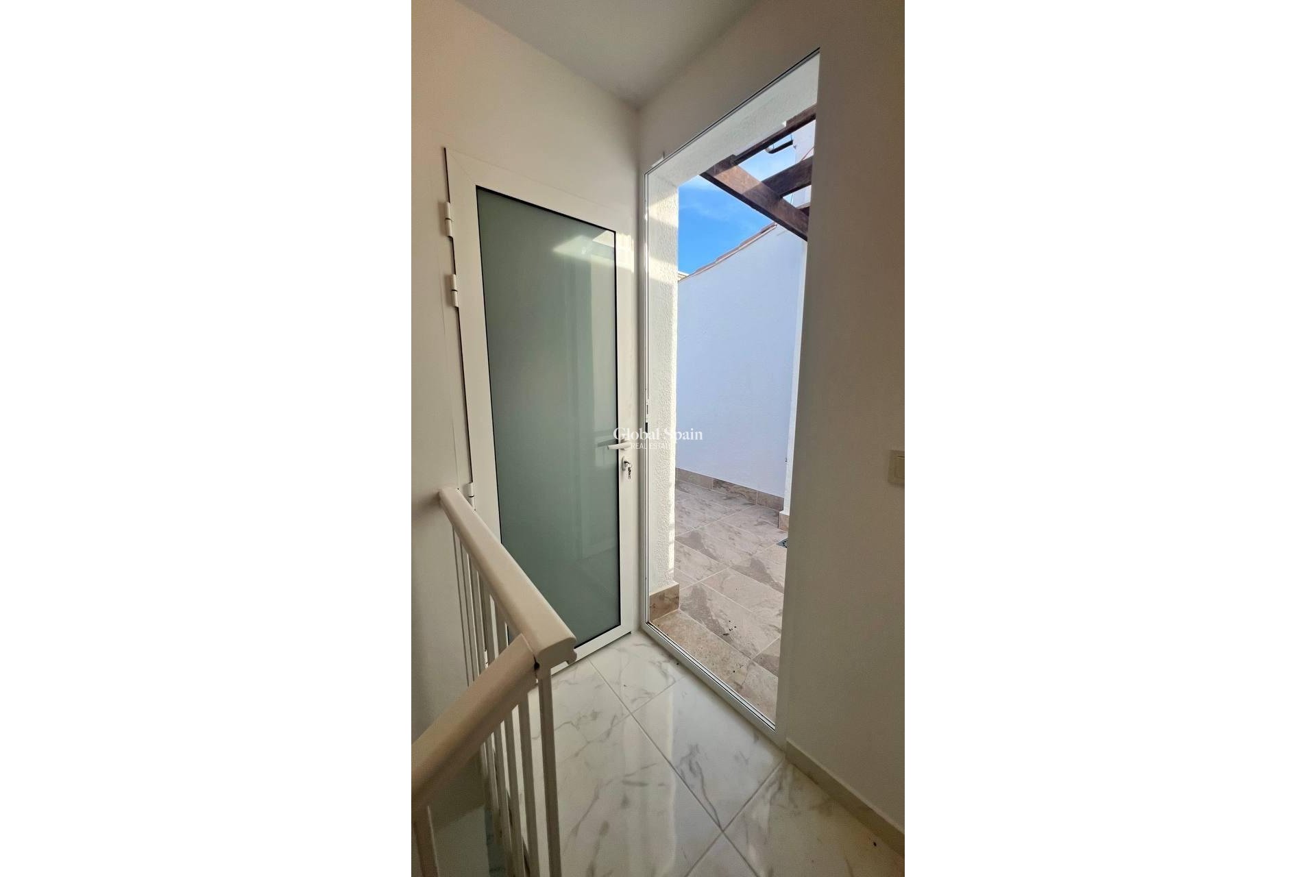 Wederverkoop - HUIS -
TORREVIEJA - LOS BALCONES - LOS ALTOS