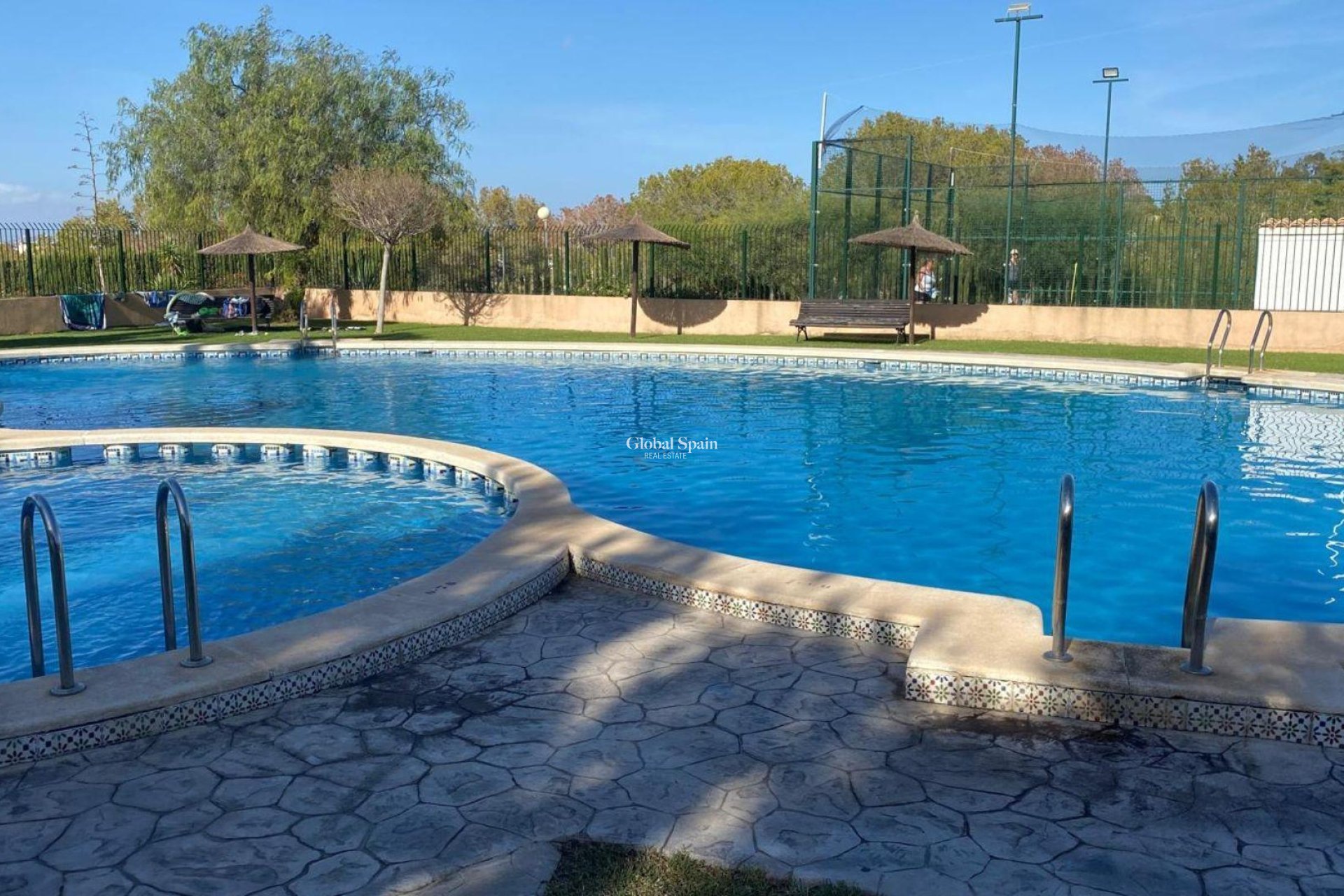 Wederverkoop - HUIS -
TORREVIEJA - LOS BALCONES - LOS ALTOS