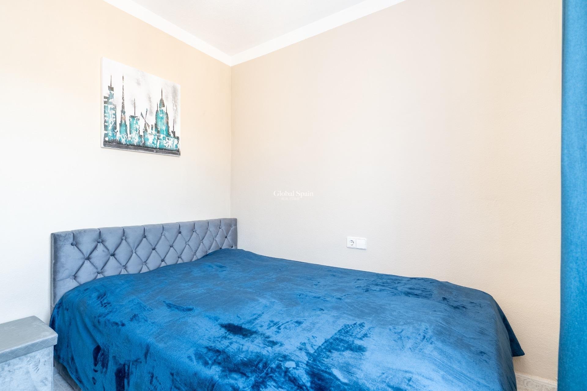 Wederverkoop - HUIS -
TORREVIEJA - LOS BALCONES - LOS ALTOS