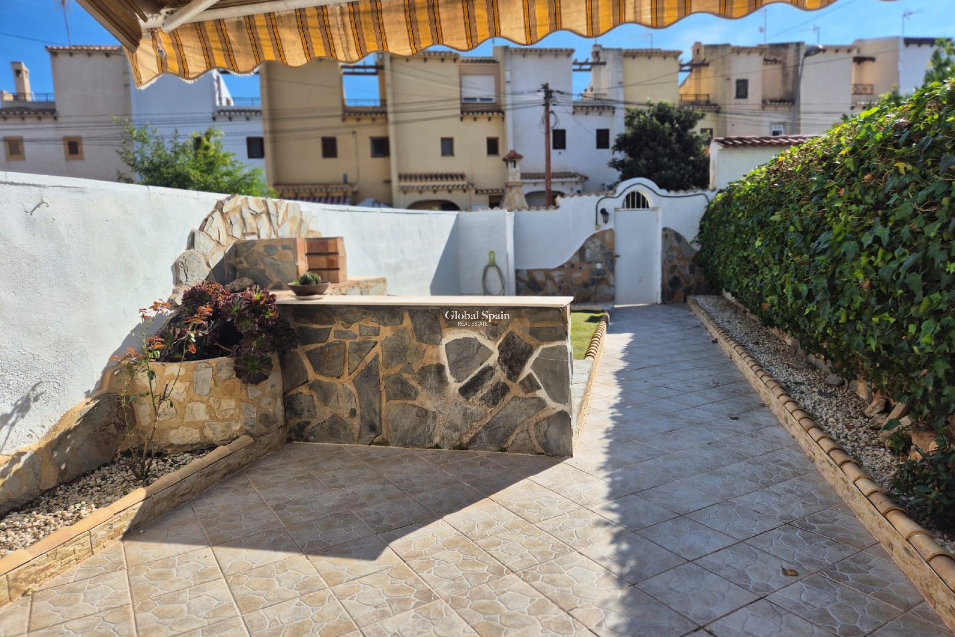 Wederverkoop - HUIS -
TORREVIEJA - LOS BALCONES - LOS ALTOS