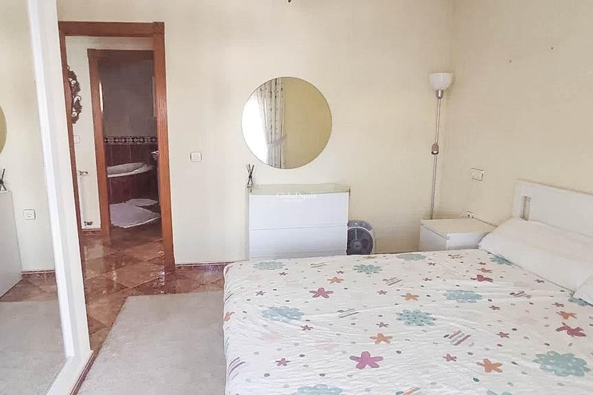 Wederverkoop - HUIS -
TORREVIEJA - LOS BALCONES - LOS ALTOS