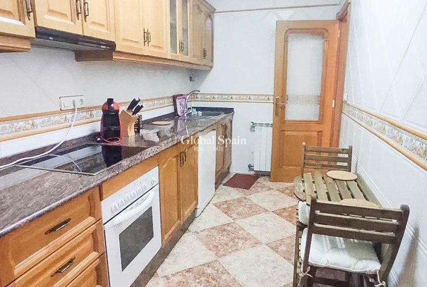 Wederverkoop - HUIS -
TORREVIEJA - LOS BALCONES - LOS ALTOS