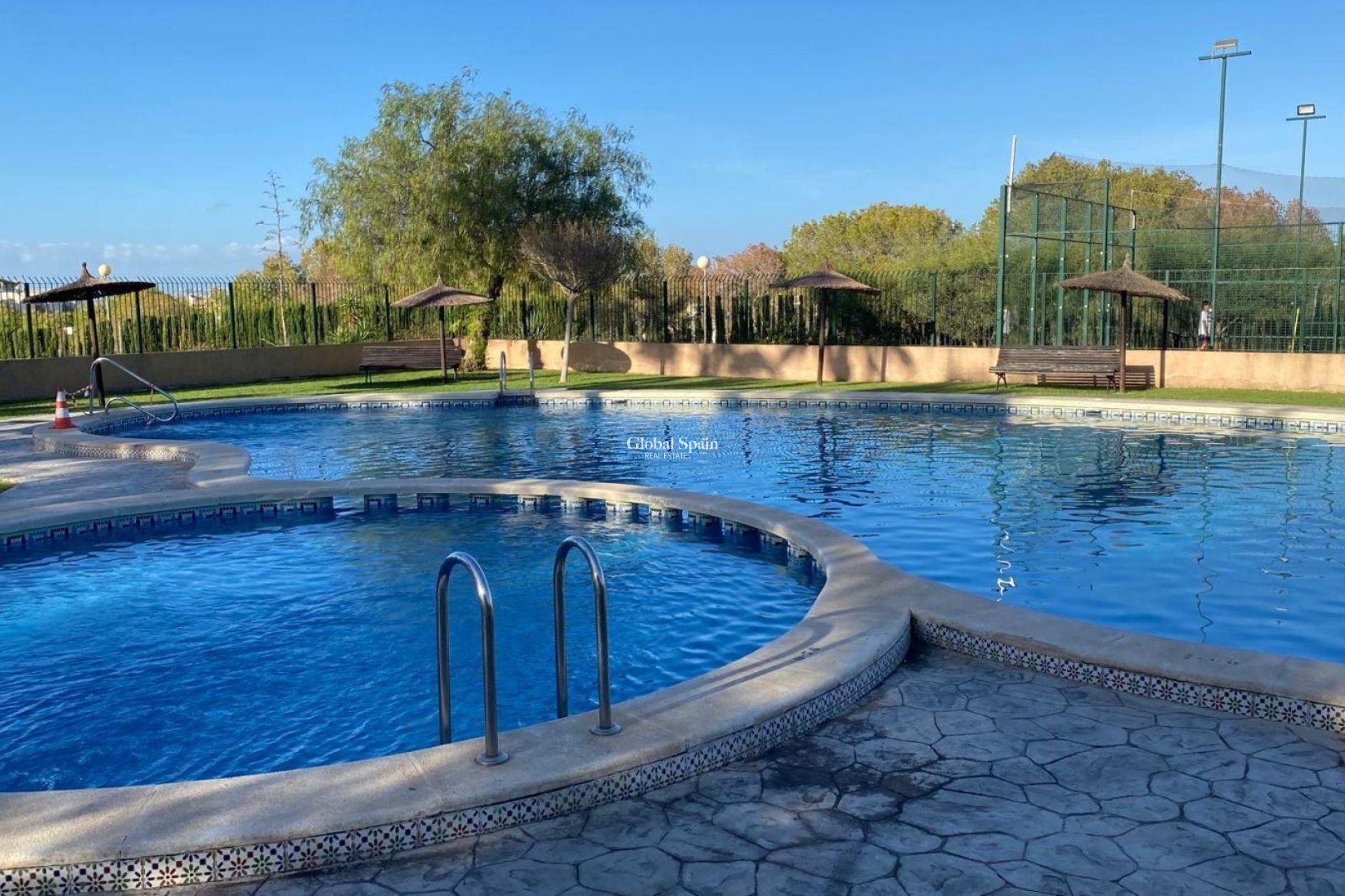 Wederverkoop - HUIS -
TORREVIEJA - LOS BALCONES - LOS ALTOS