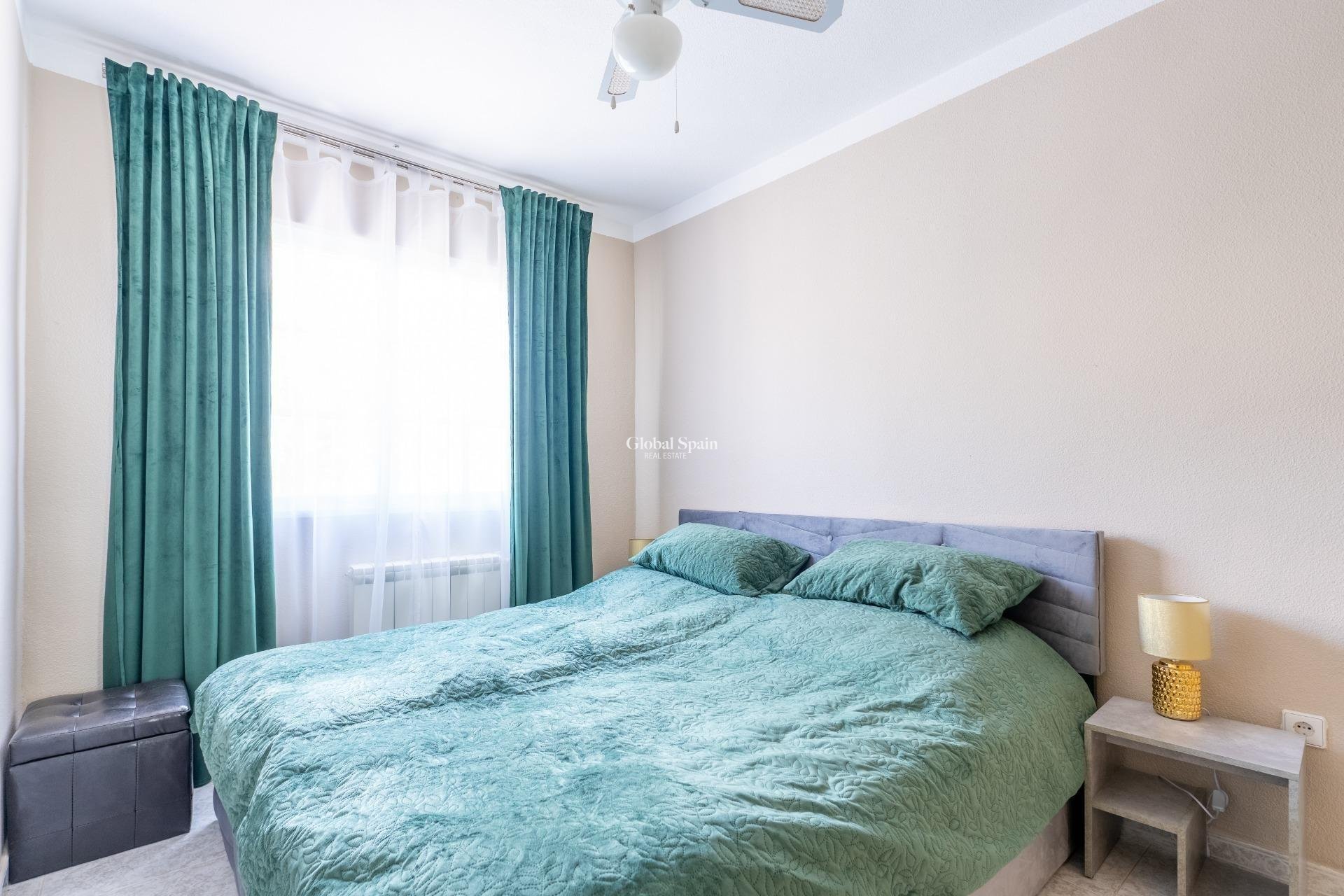 Wederverkoop - HUIS -
TORREVIEJA - LOS BALCONES - LOS ALTOS