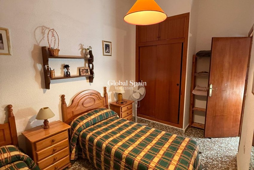 Wederverkoop - HUIS -
TORREVIEJA - LOS BALCONES - LOS ALTOS