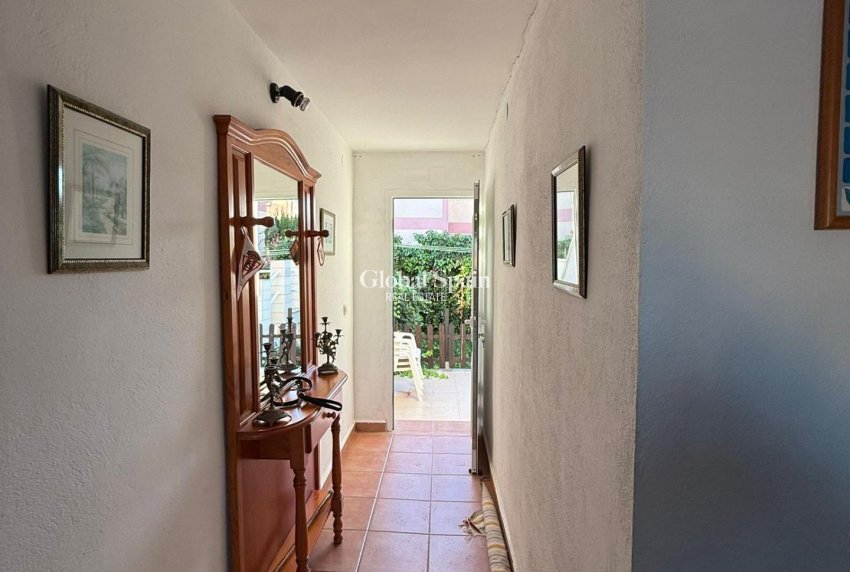 Wederverkoop - HUIS -
TORREVIEJA - LOS BALCONES - LOS ALTOS