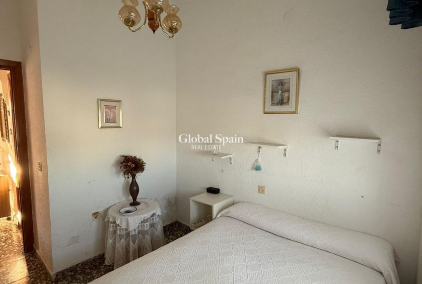 Wederverkoop - HUIS -
TORREVIEJA - LOS BALCONES - LOS ALTOS
