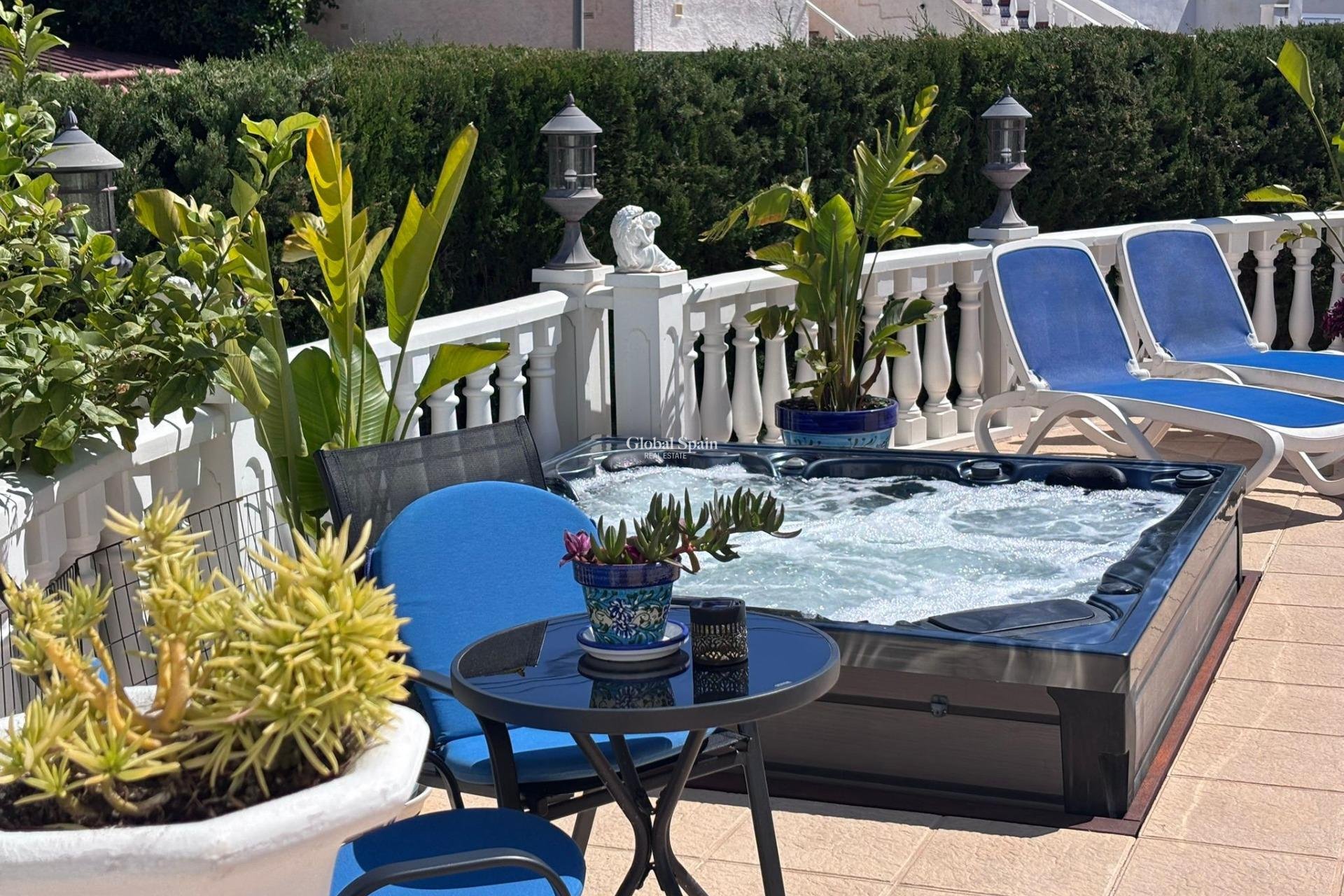 Wederverkoop - HUIS -
TORREVIEJA - LOS BALCONES - LOS ALTOS