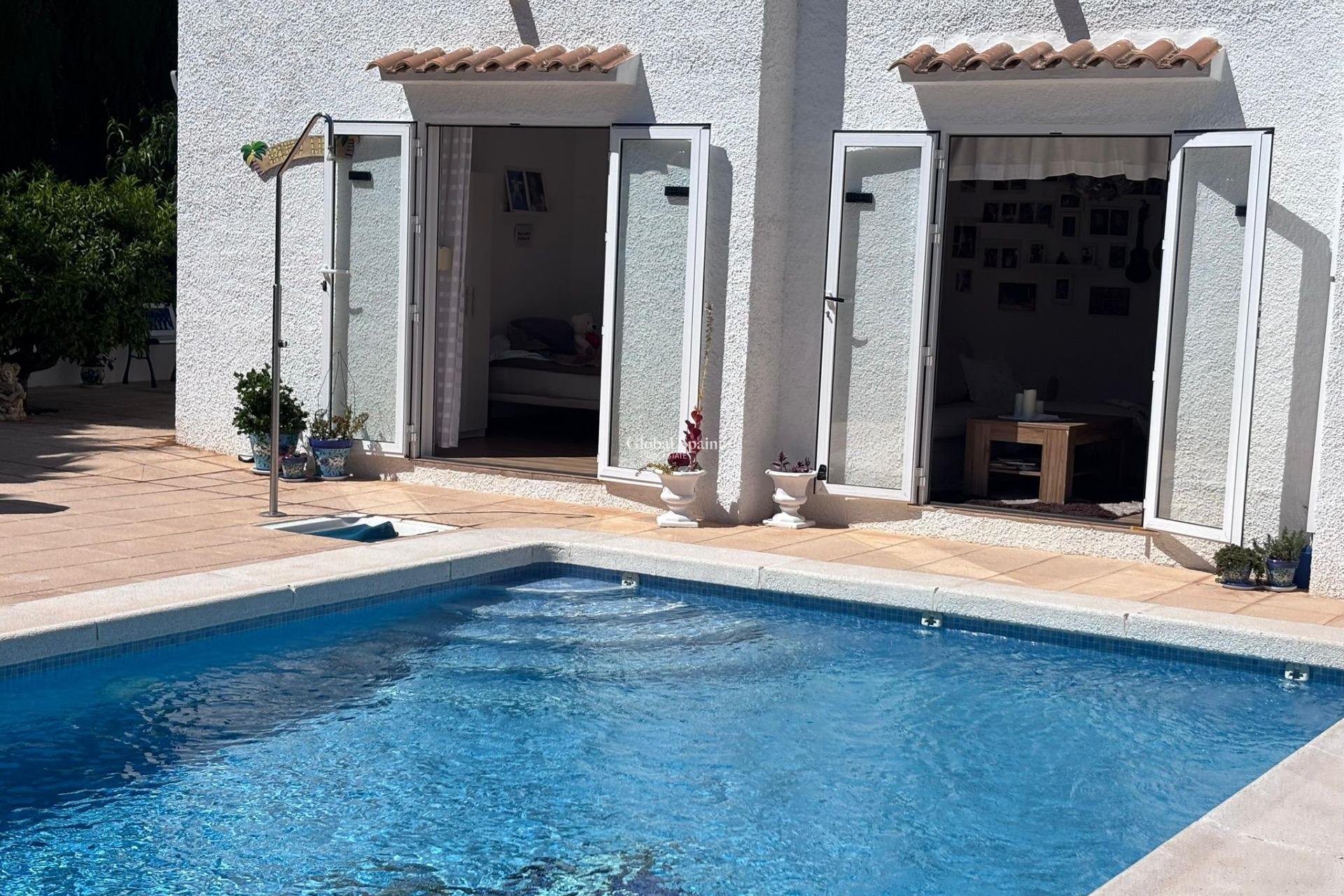 Wederverkoop - HUIS -
TORREVIEJA - LOS BALCONES - LOS ALTOS