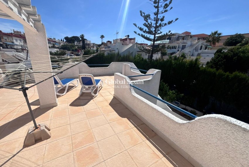 Wederverkoop - HUIS -
TORREVIEJA - LOS BALCONES - LOS ALTOS