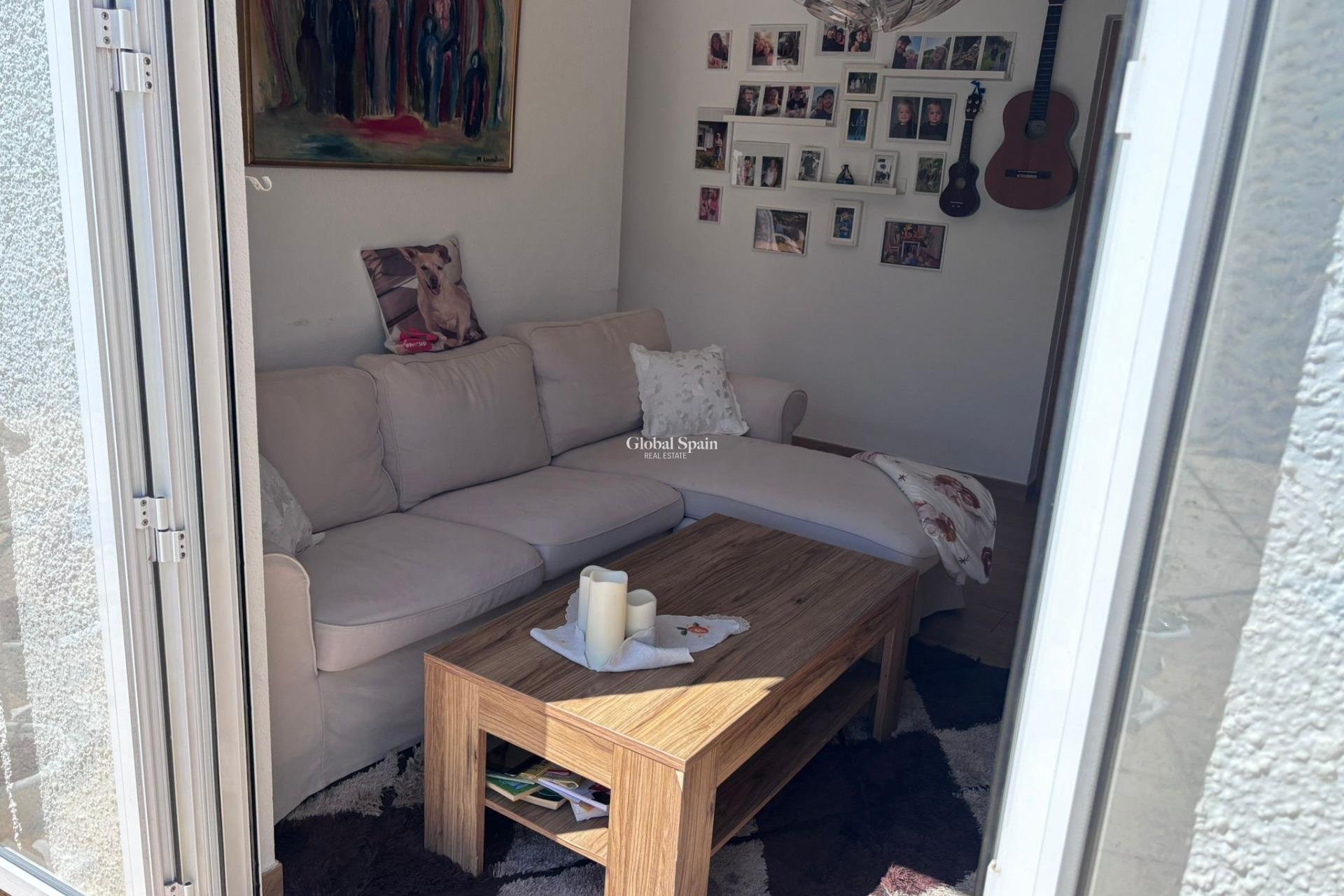 Wederverkoop - HUIS -
TORREVIEJA - LOS BALCONES - LOS ALTOS