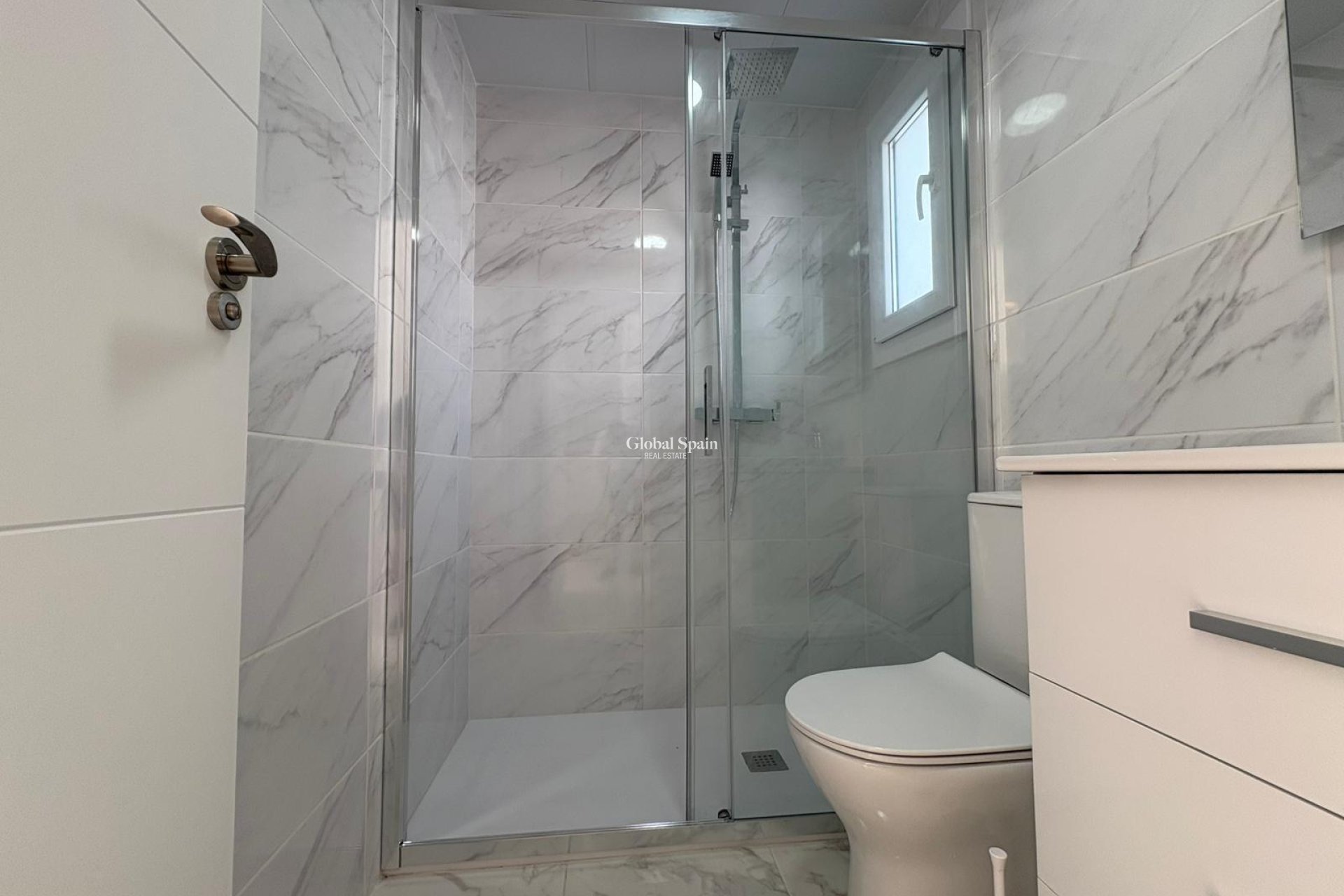 Wederverkoop - HUIS -
TORREVIEJA - LOS BALCONES - LOS ALTOS