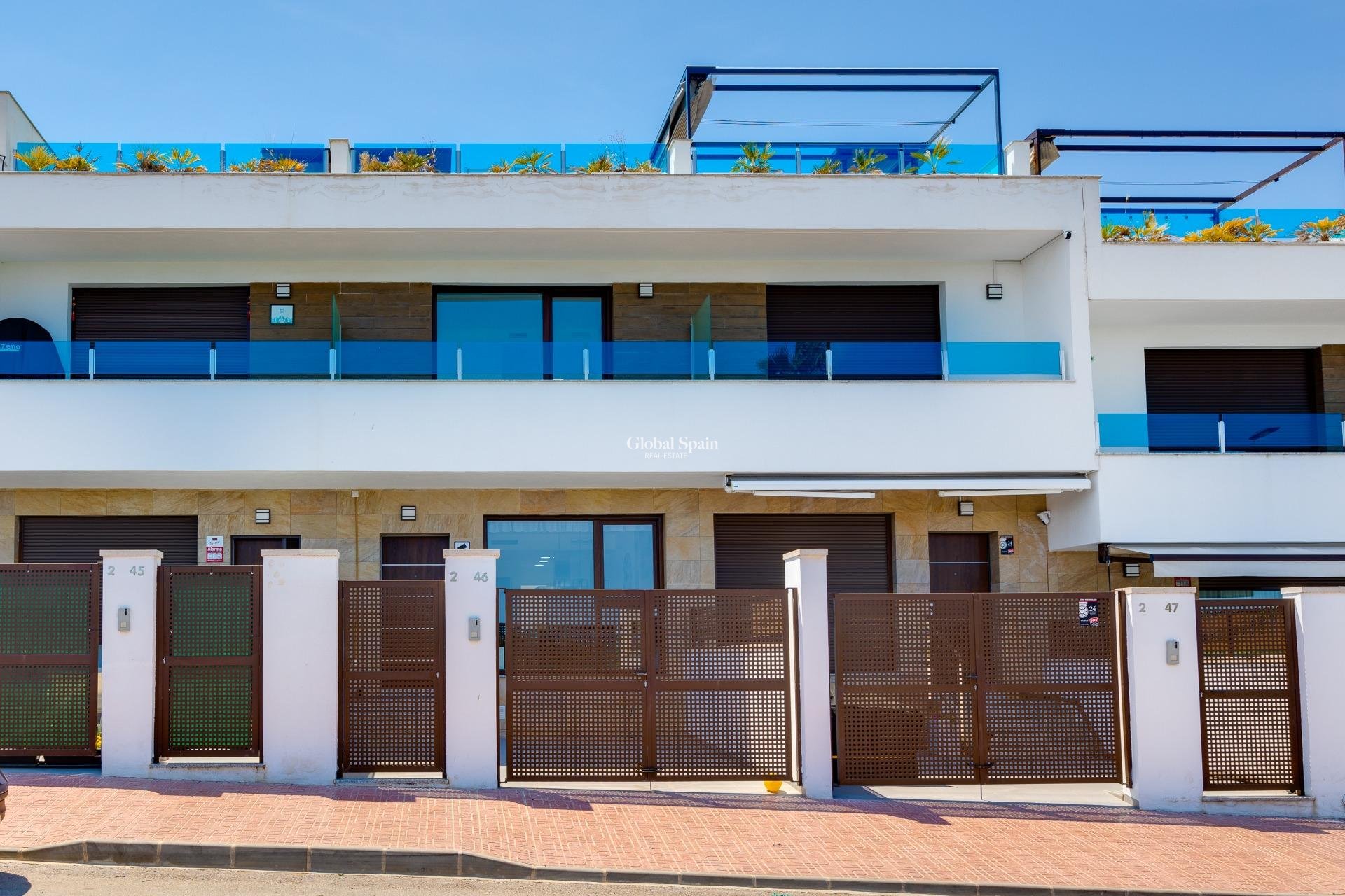 Wederverkoop - HUIS -
TORREVIEJA - LOS BALCONES - LOS ALTOS