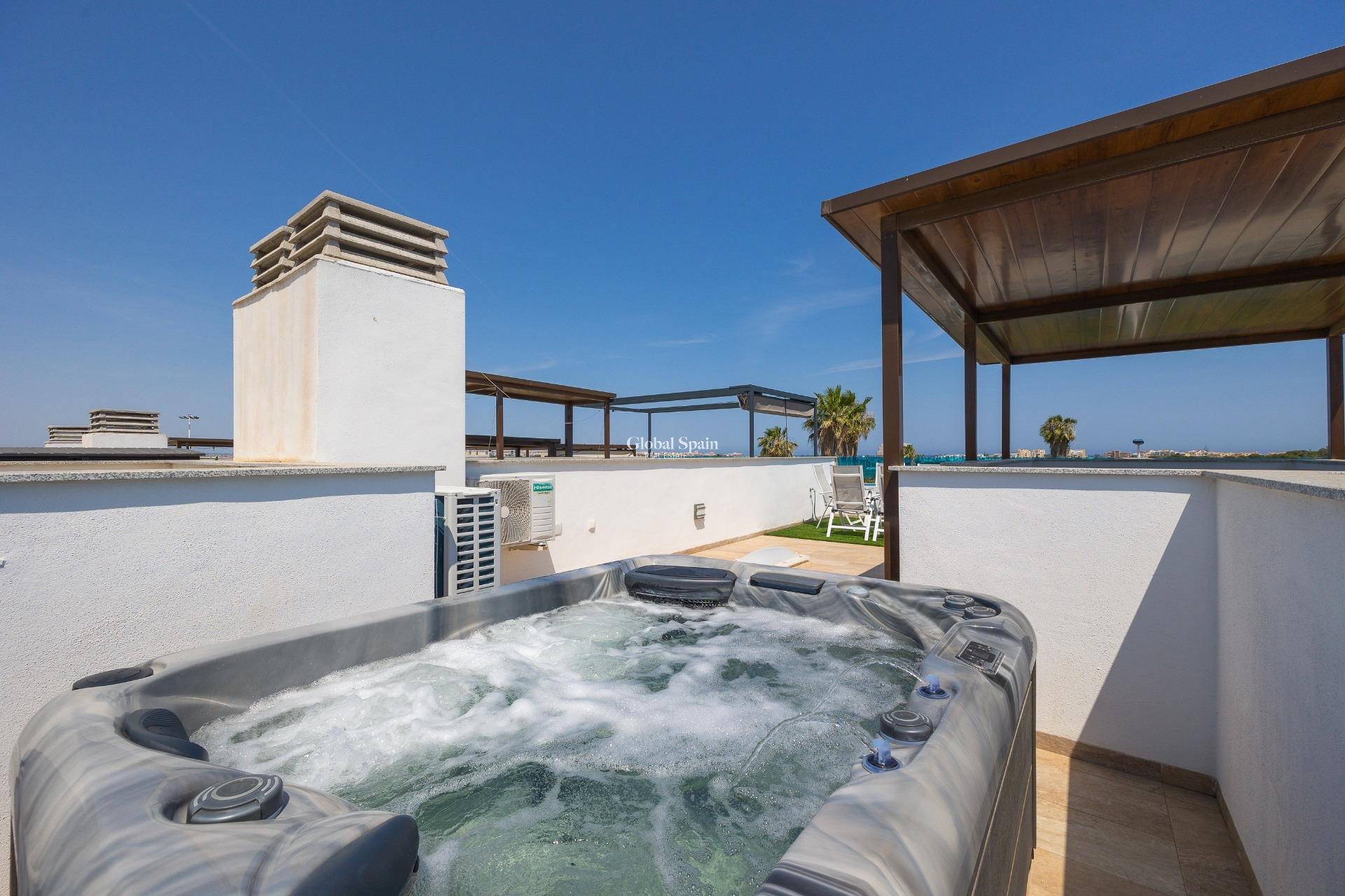 Wederverkoop - HUIS -
TORREVIEJA - LOS BALCONES - LOS ALTOS