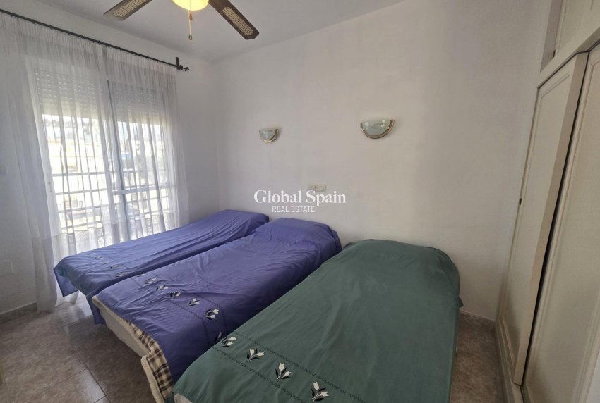 Wederverkoop - HUIS -
TORREVIEJA - LOS BALCONES - LOS ALTOS