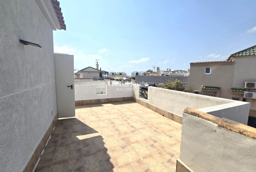 Wederverkoop - HUIS -
TORREVIEJA - LOS BALCONES - LOS ALTOS