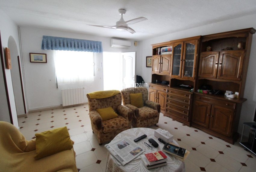 Wederverkoop - HUIS -
TORREVIEJA - LOS BALCONES - LOS ALTOS