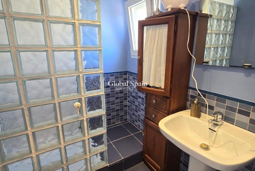 Wederverkoop - HUIS -
TORREVIEJA - LOS BALCONES - LOS ALTOS